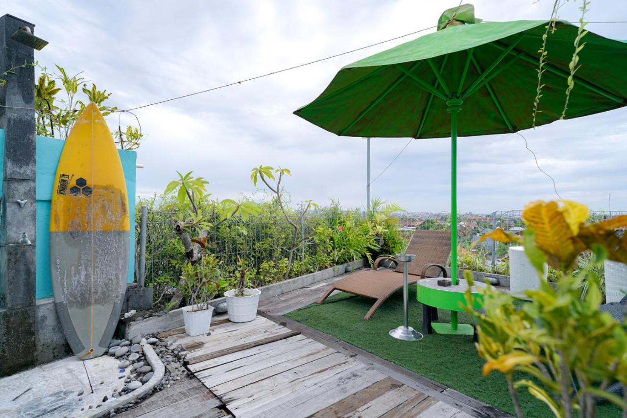 Reddoorz @ Sunset Point Seminyak Hotel Exterior foto