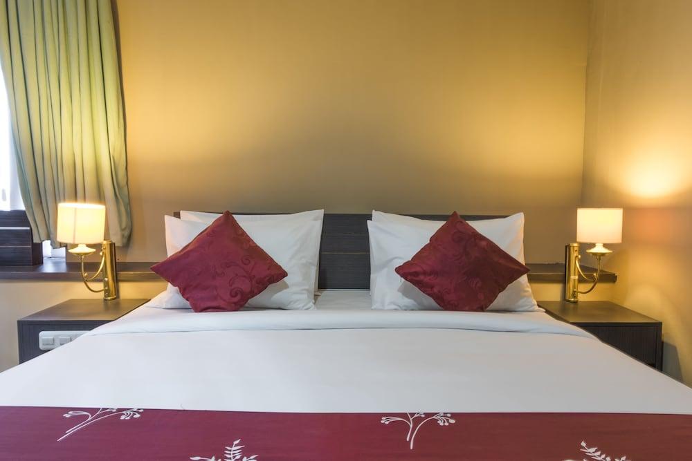 Reddoorz @ Sunset Point Seminyak Hotel Exterior foto
