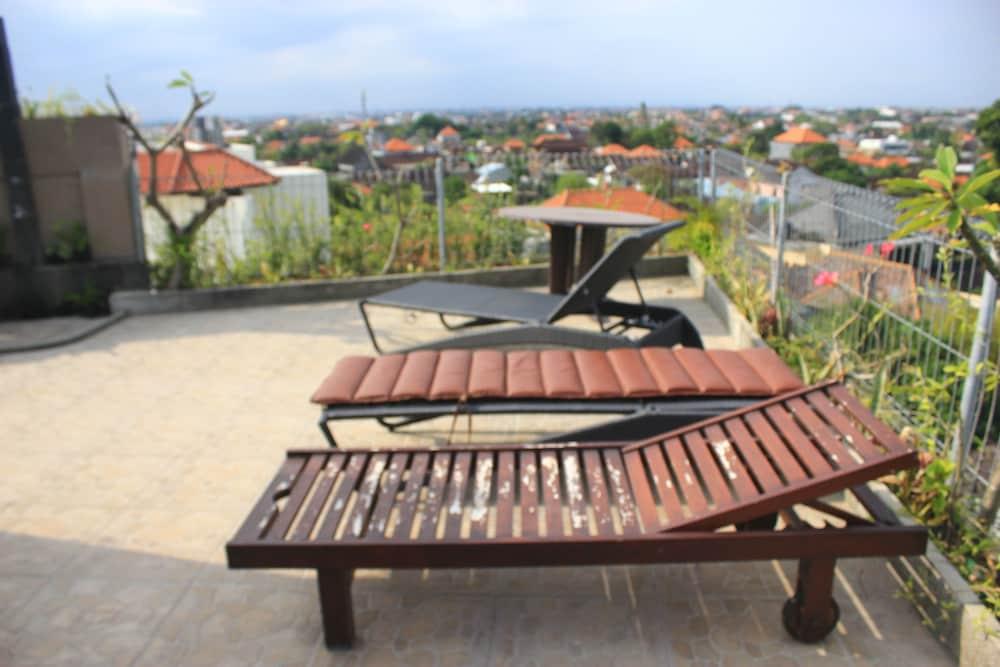 Reddoorz @ Sunset Point Seminyak Hotel Exterior foto